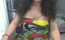 Nikki Montero: Je voulais montrer ma jolie robe d&amp;#039;un cam show