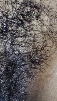 デシ村の女の子がきつい膣で初めてのXXX動画、デシのホットで美しいTガールのホームセックス
