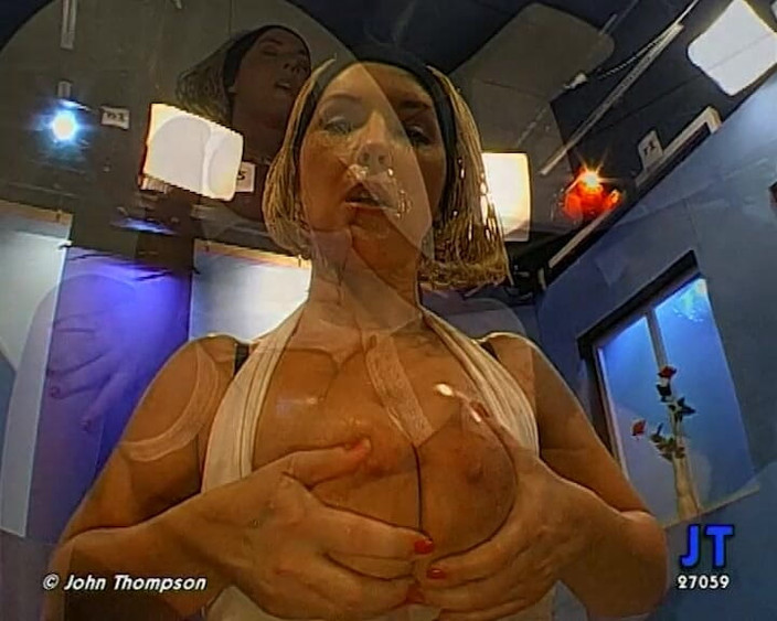 GGG John Thompson OLD STYLE: Oh God - awek blonde bertetek besar diliputi air mani oleh...