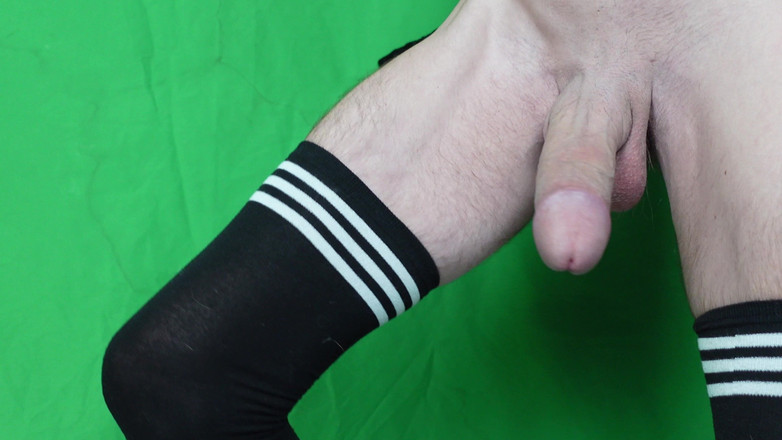 Justine Love: 나는 큰 자지를 자위한 뒤 좋은 정액을 사정하며 마무리했다