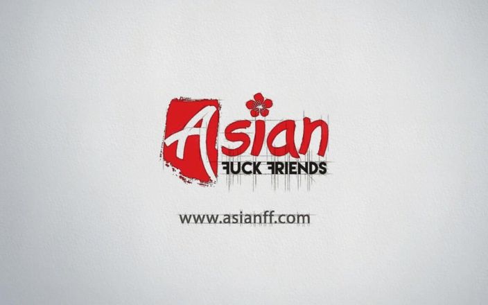 Asian Fuck Friends: Het mooie poesje van een mooie Japanse tiener heeft wat...