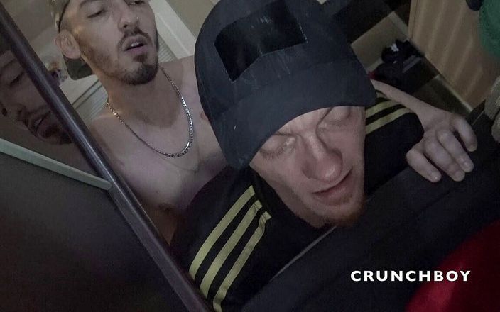 CREAMPIE SESSION IN JOCKSTRAP: Pieprzony barebakc w jockstrpie przez prostego chłopca