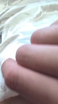 Nipple Clamps Make American Girl Orgasm Fast While Fingering