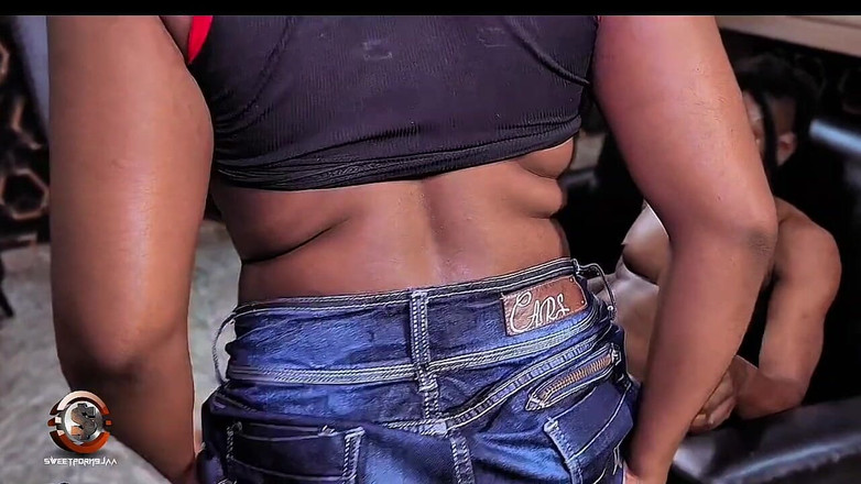 Tusweet9ja: Memek becek cherry si cewek toket besar dientot habis-habisan sama...