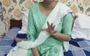 Saara Bhabhi: 더러운 힌디어 오디오로 어머니를 떠나는 배다른 아들