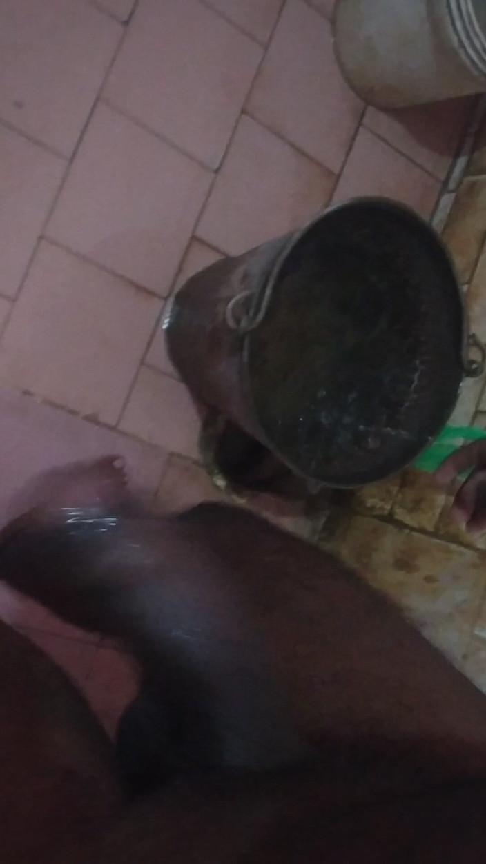 Tamil 10 inches BBC: Tamoul10inchesbbc, bois du matin