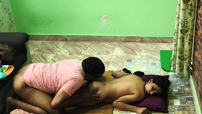 Parizadi: Konečně ošukal sousedovu nevlastní dceru