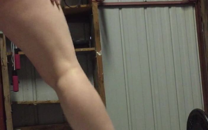 Michellexm: Sollevamento pesi nudo in palestra