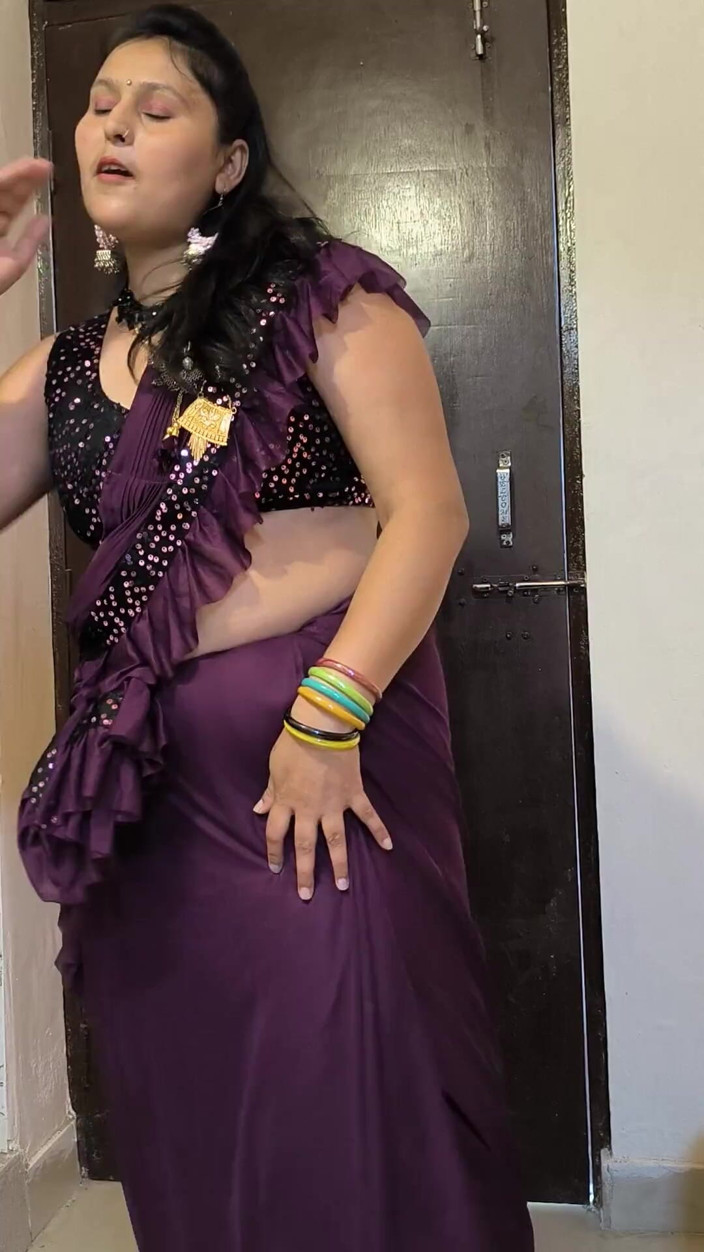 Puja555: Desi Puja Bhabhi Nude Dance