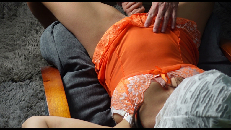 carolinefist: ดิลโด้มือและกําปั้นขนาดใหญ่ กํามือ หลั่งน้ํา สาวผมสีน้ําตาลร้อนแรง MILF สุดขีด สุดขีด