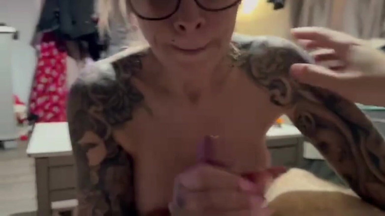 JessieRaexx: 惊喜口交