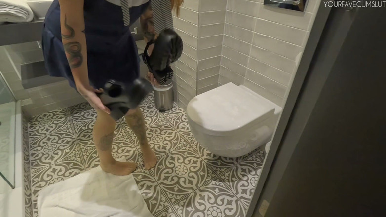 Yourfavecumslut: Pissa desperation