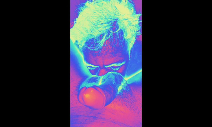 Ladyboy Karl: Ladyboy sání