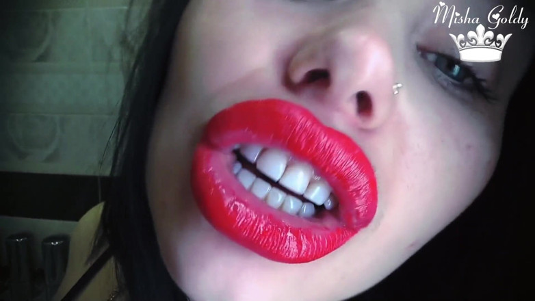 Goddess Misha Goldy: 당신은 영원히 내 아름다운 몸의 일부가 될 것입니다! 페티쉬 먹기!