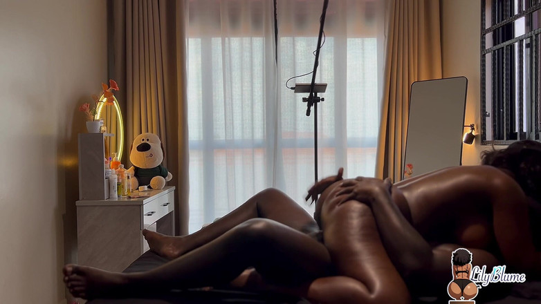 Afrocummy: Lo hice correrse rápido en pocos segundos después de que...