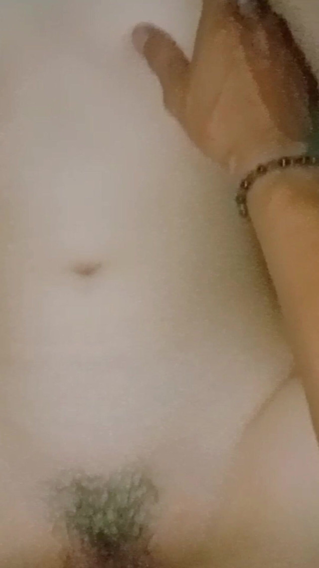 Skinny Virgin Narrow Pussy (Amazing beauty cum) Skinny Virgin Narrow Pussy (Amazing beauty cum)