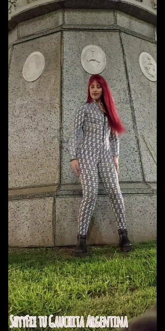 Tu Gauchita Argentina: Shyyfxx Vaše sexy argentinská Gauchita Předvádí se na ulici !! Kulturní...