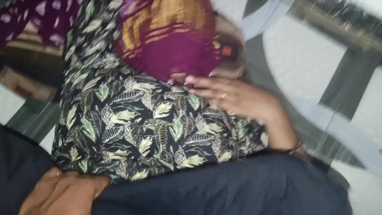 Bhabhi UP: Pillai a mătușii vitrege