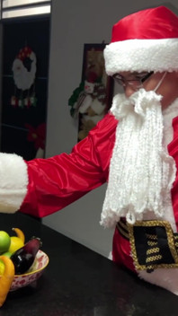 Santa o Vánocích nejí jen mléko a sušenky