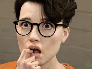 Nerd ragazza nonbinare prende grosso nero in prigione