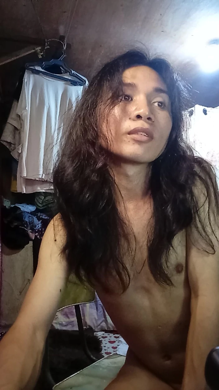 Reynaldo6: 性感美丽的年轻女王最喜欢操爸爸