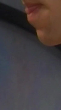 Sex retro cu curvă sexy, lingând și înghițind spermă