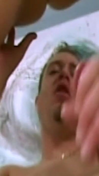 Reife MILF Kriegt Es Hart Vom Hinten