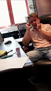 Schoonmaakdiensten - baas neukt mijn ree alstublieft - aflevering 2