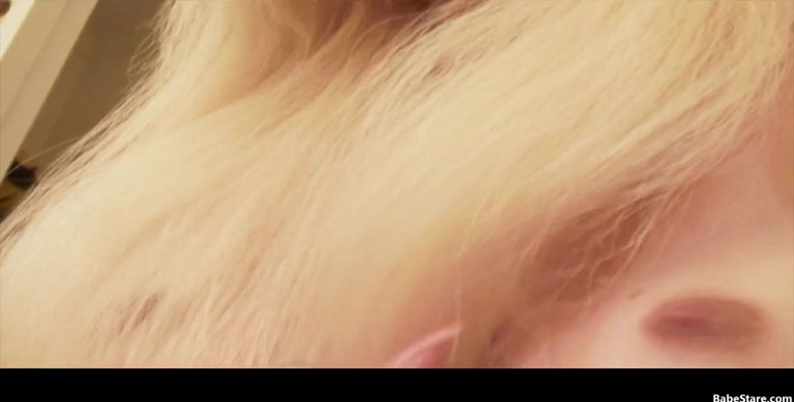 Babe Stare: Satine과 가까워지고 사정하기