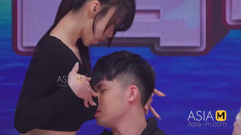 ModelMedia Asia: Mtvsq-0001 Sex Study Room / Sezon 2 Wydanie 8 / Pieszczoty dokuczanie chwytanie!