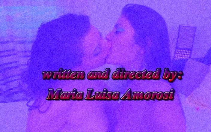 SapphoFilms - By Nikoletta Garian - Real Lesbian: Două curve lesbiene țâțoase așteaptă să-și lingă reciproc pizdele umede