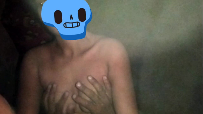 hotsimran70: Деревенская бхабхи с большими сиськами жестко трахается всю ночь