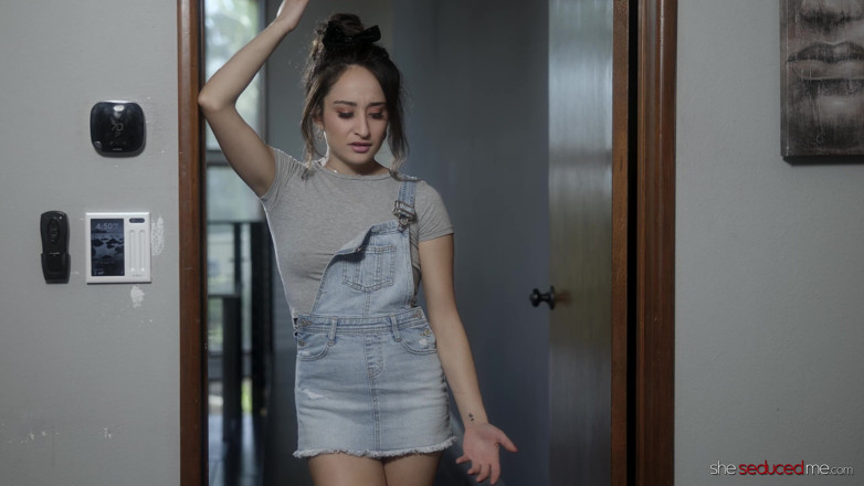 She seduced me: Perlu Bantuan dengan Itu