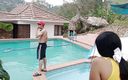 SamanthaandKem: Drobna Booty zostaje zerżnięta przez Wielkiego Kutasa Kema w basenie -...