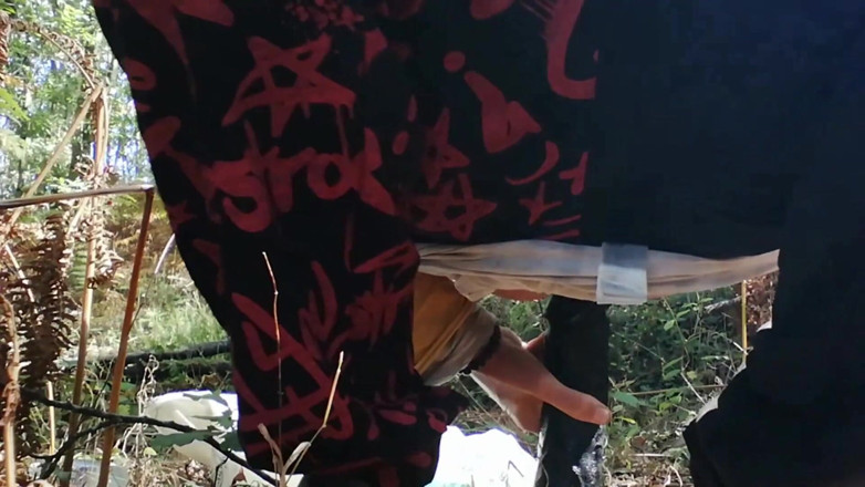 Culopeke: Guy with his tight ass in outdoor having anal pleasure