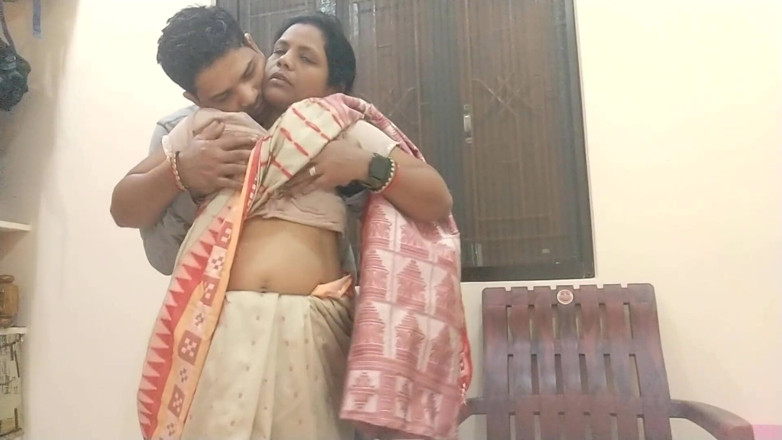 Popmini: Indiana com tesão Professora quente sexo em belo saree com...