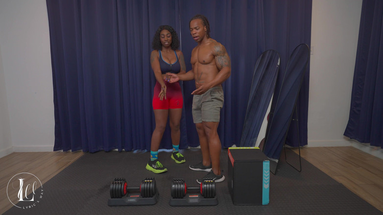 LyricsWay: Büyük zenci yarağı fitness eğitmeni spor salonunda azgın zenci müşteri...