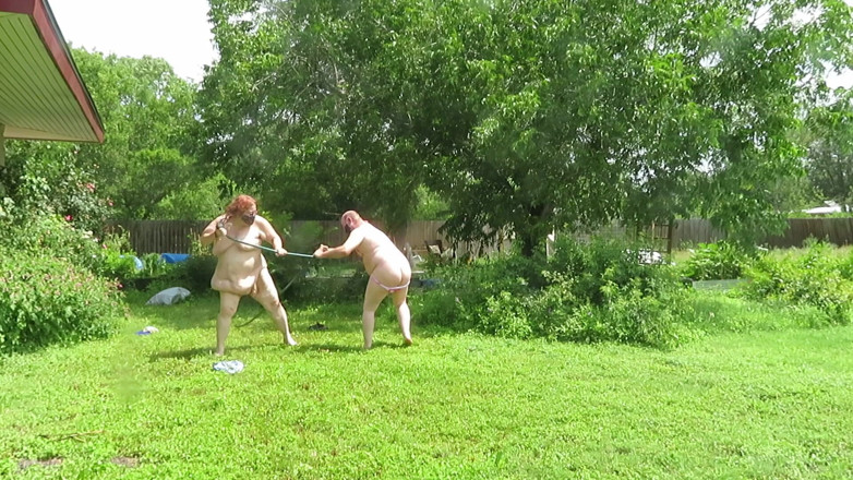 BBW nurse Vicki adventures with friends: Sissy salope et Maîtresse V, boyau, jeu 2