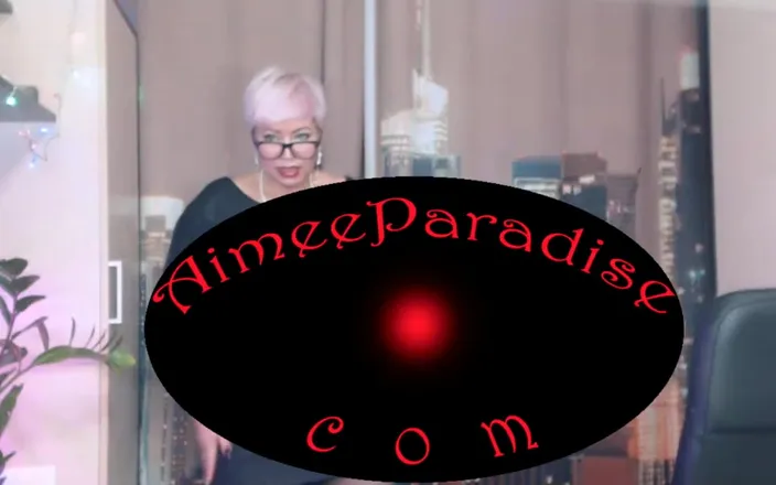 AimeeParadise: My Mature Bitch Makes a Video for a Client))) Yes,...