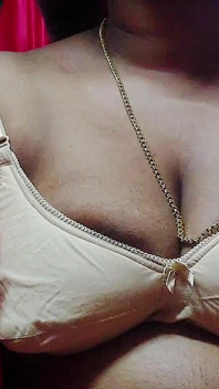 Bhabhi seksi saya bersendirian di rumah saya