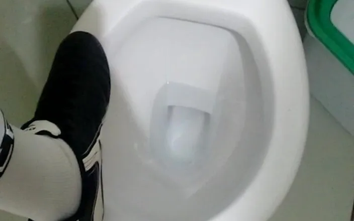 Shiryuscc2: Piss in Your Mouth