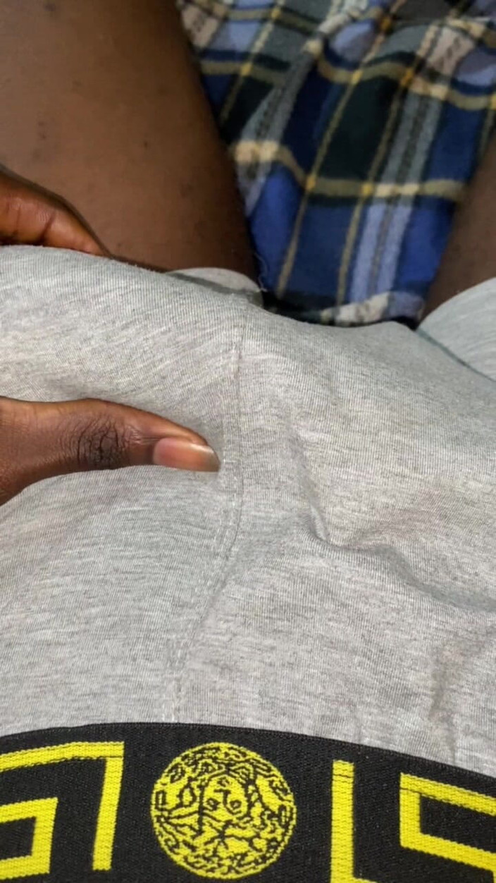 Slimniqqa: 내 큰 흑인 자지를 쓰다듬어 걸렸어