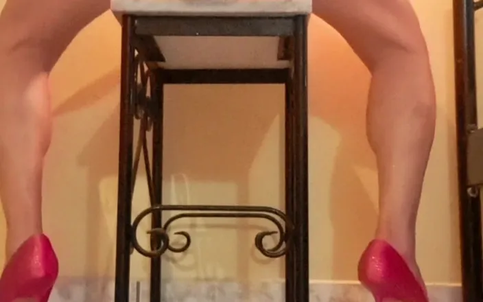 covo_sissy_cross: I'm Going to Need to Get Bigger!!