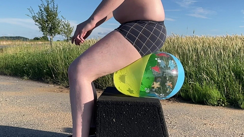 BeachBallsDuo: Outside Underwear Beachball Special! We Have Crushed 11 Beachballs with Our 105...