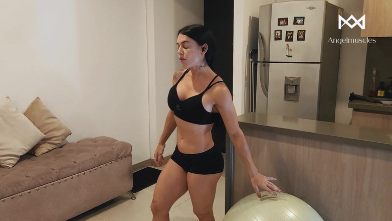 Angelmuscles: She Couldn't Oppose the Temptation to Reach Out