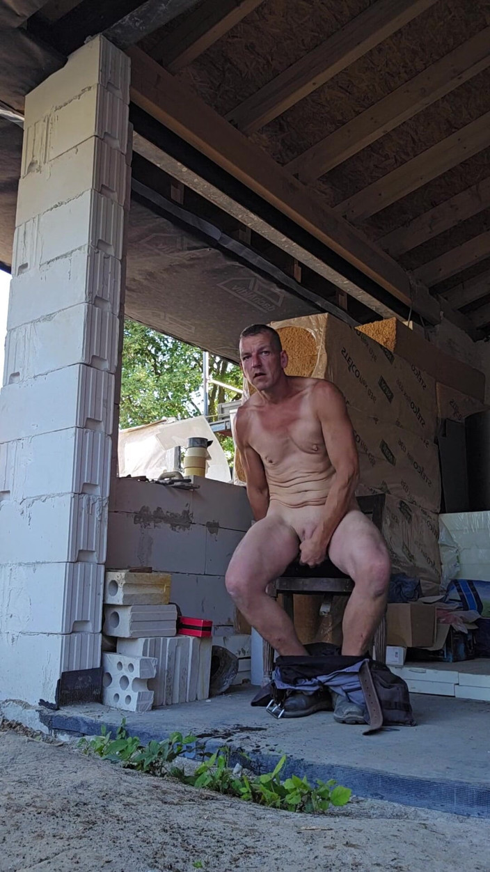 Chris_snoopy_91: Excitată pe șantier