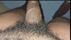 rahuman: Tipul tamil solo se mângâie tare