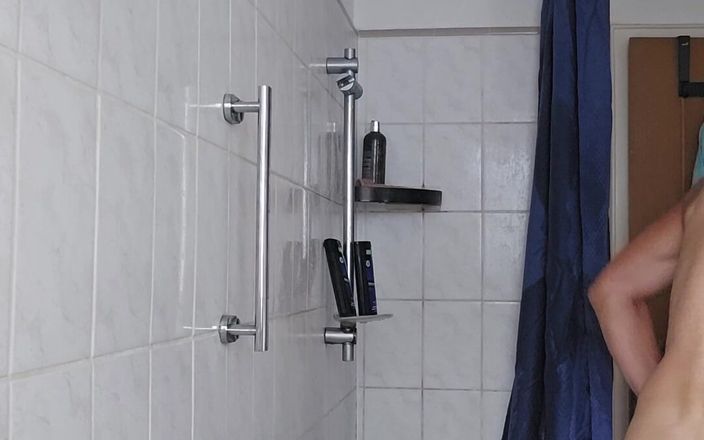 Chris_snoopy_91: Showering After a Hard Day's Work