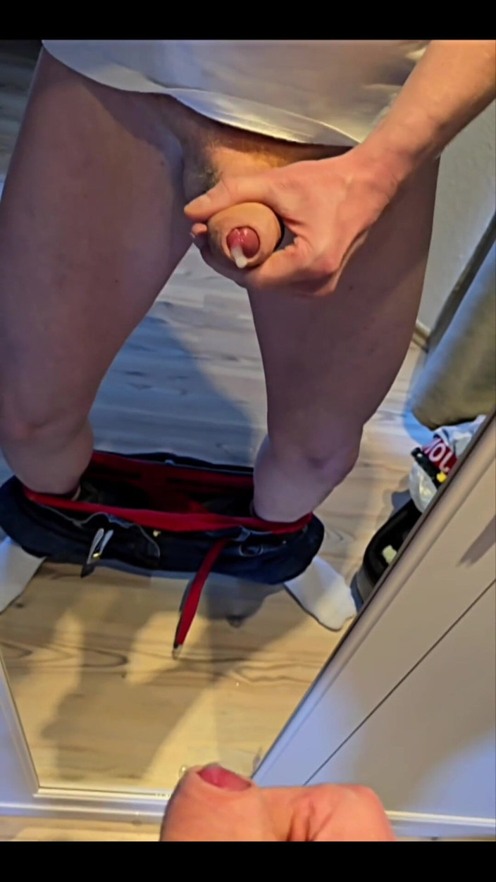 Roman Heart: Wanking framför spegeln