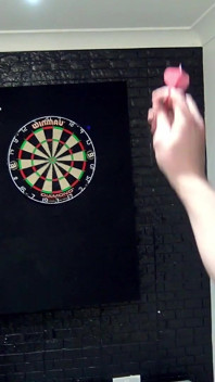 Strip darts ficken zu dritt
